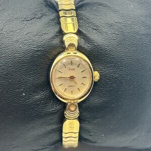 Timex Gold Tone Stainless Steel Women’s Watch Working New Battery